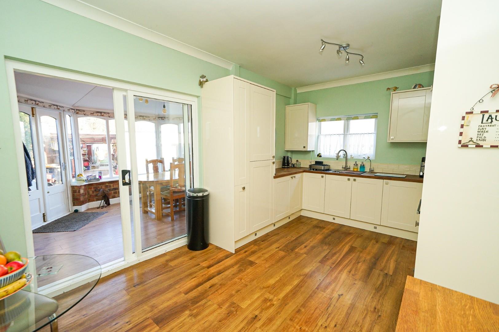 Thrift Road, Heath And Reach Quarters Estate Agents